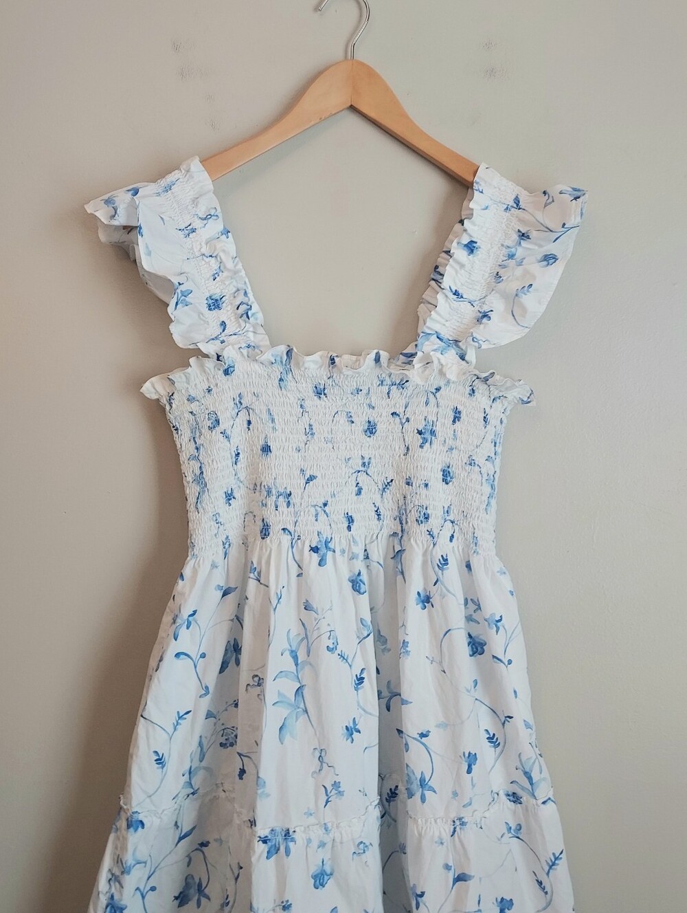 Hill House Blue Floral Ellie Nap Dress Size Medium Cottagecore Feminie Smocked - Picture 5 of 11
